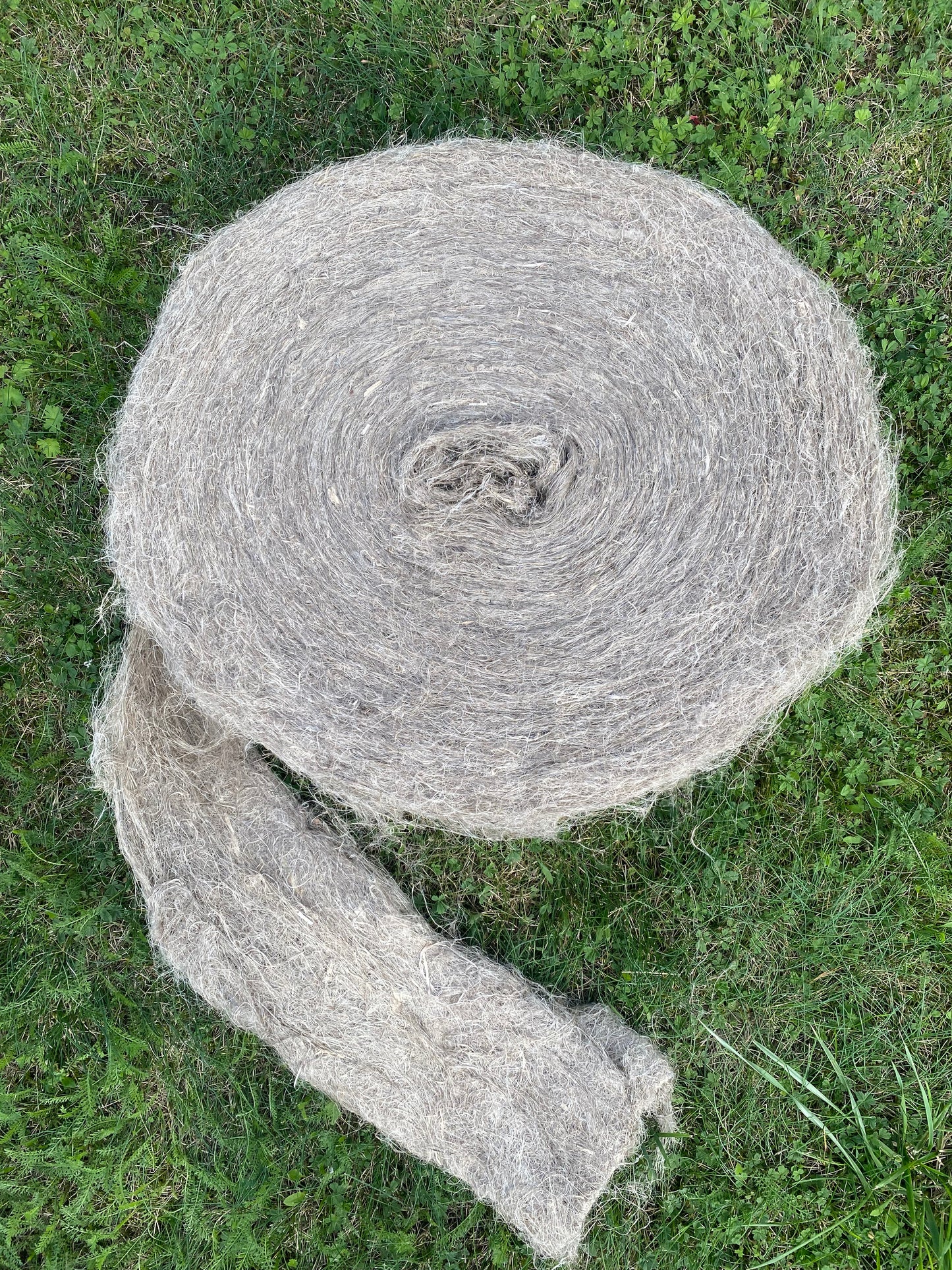 Taśma 100% włókno konopne do izolacji domów z drewnianych bali lub drewna 12kg